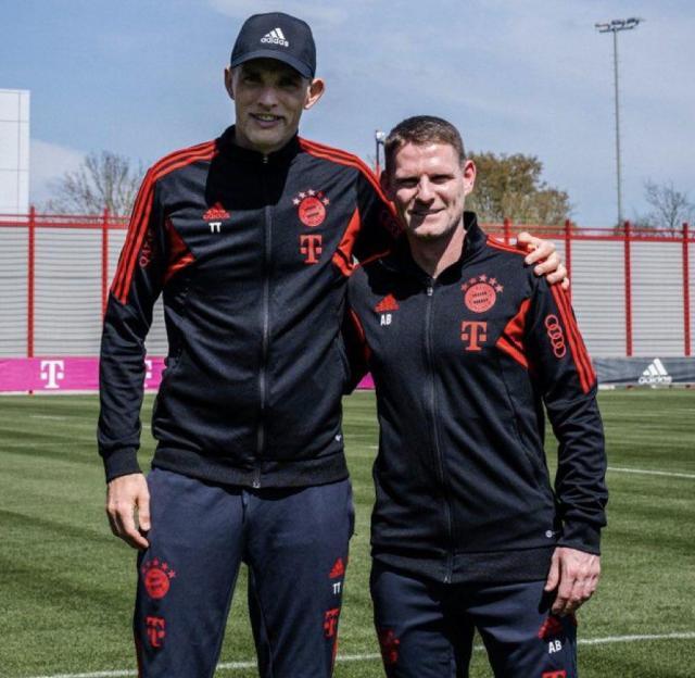 完美体育线上登录-兰8念念不忘，图帅指名挖角，助教巴里为何人人爱？